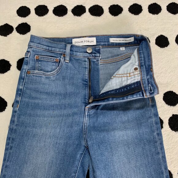 Aritzia Denim Forum The Lola High Rise Light Wash Denim Skinny Ankle Jeans - Picture 4 of 15